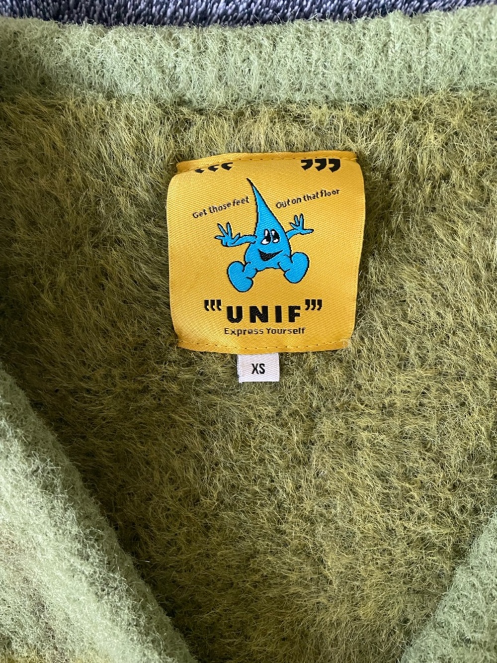UNIF TY Cardigan - Picture 2 of 4